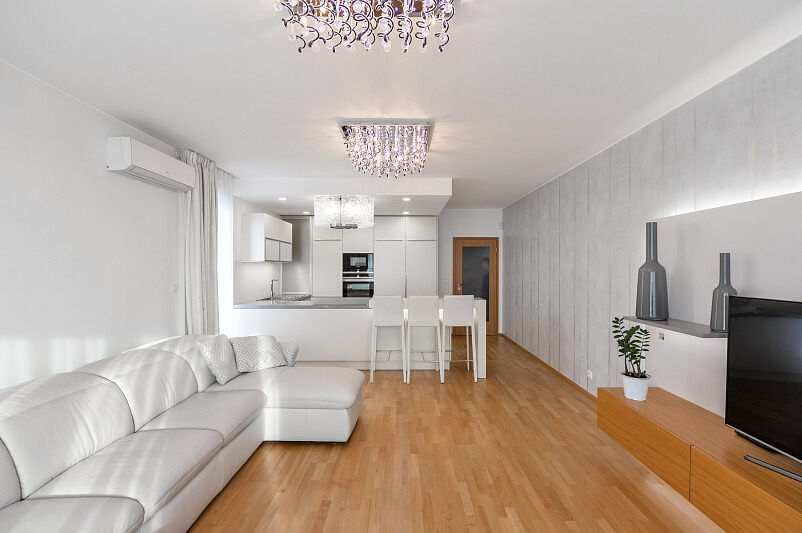 Modenská, Petrovice - Prague 10 | Sale, Apartment Three-bedroom (4+kk), 129 m²