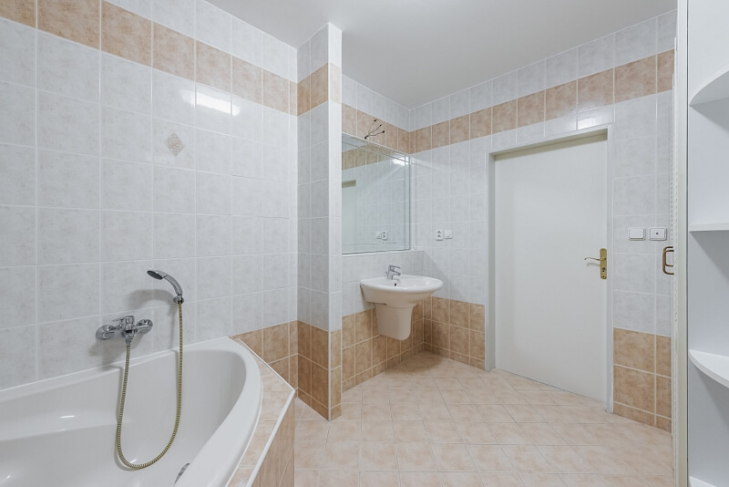 Hyacintová, Záběhlice - Praha 10 | Prodej, Byt 4+1, 188 m²