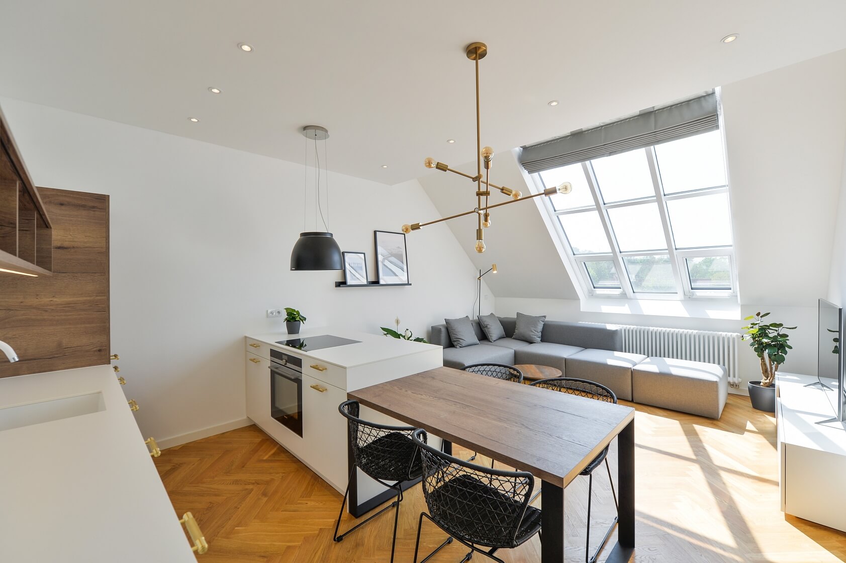 U Rajské zahrady, Žižkov - Prague 3 | Rent, Apartment One-bedroom (2+kk), 61 m²