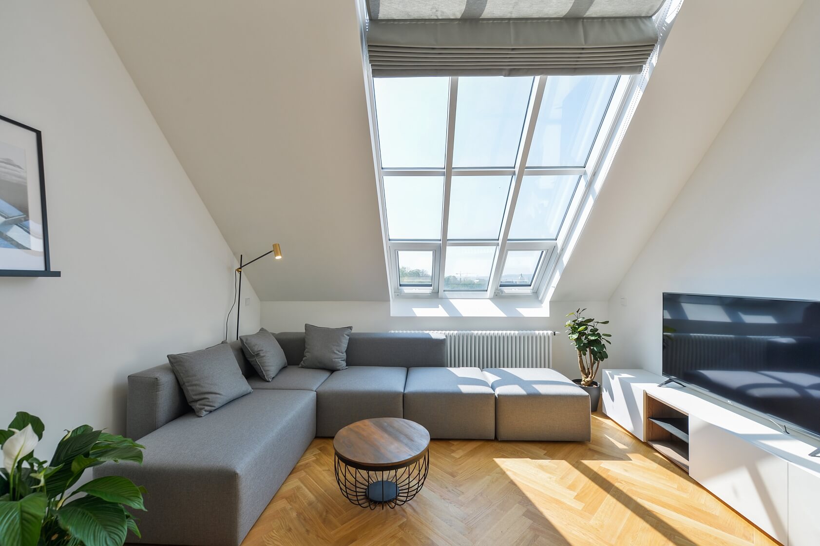 U Rajské zahrady, Žižkov - Prague 3 | Rent, Apartment One-bedroom (2+kk), 61 m²