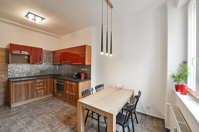 Hradešínská, Vinohrady - Prague 10 | Rent, Apartment One-bedroom (2+1), 95 m²
