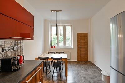 Hradešínská, Vinohrady - Prague 10 | Rent, Apartment One-bedroom (2+1), 95 m²