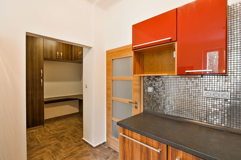 Hradešínská, Vinohrady - Prague 10 | Rent, Apartment One-bedroom (2+1), 95 m²