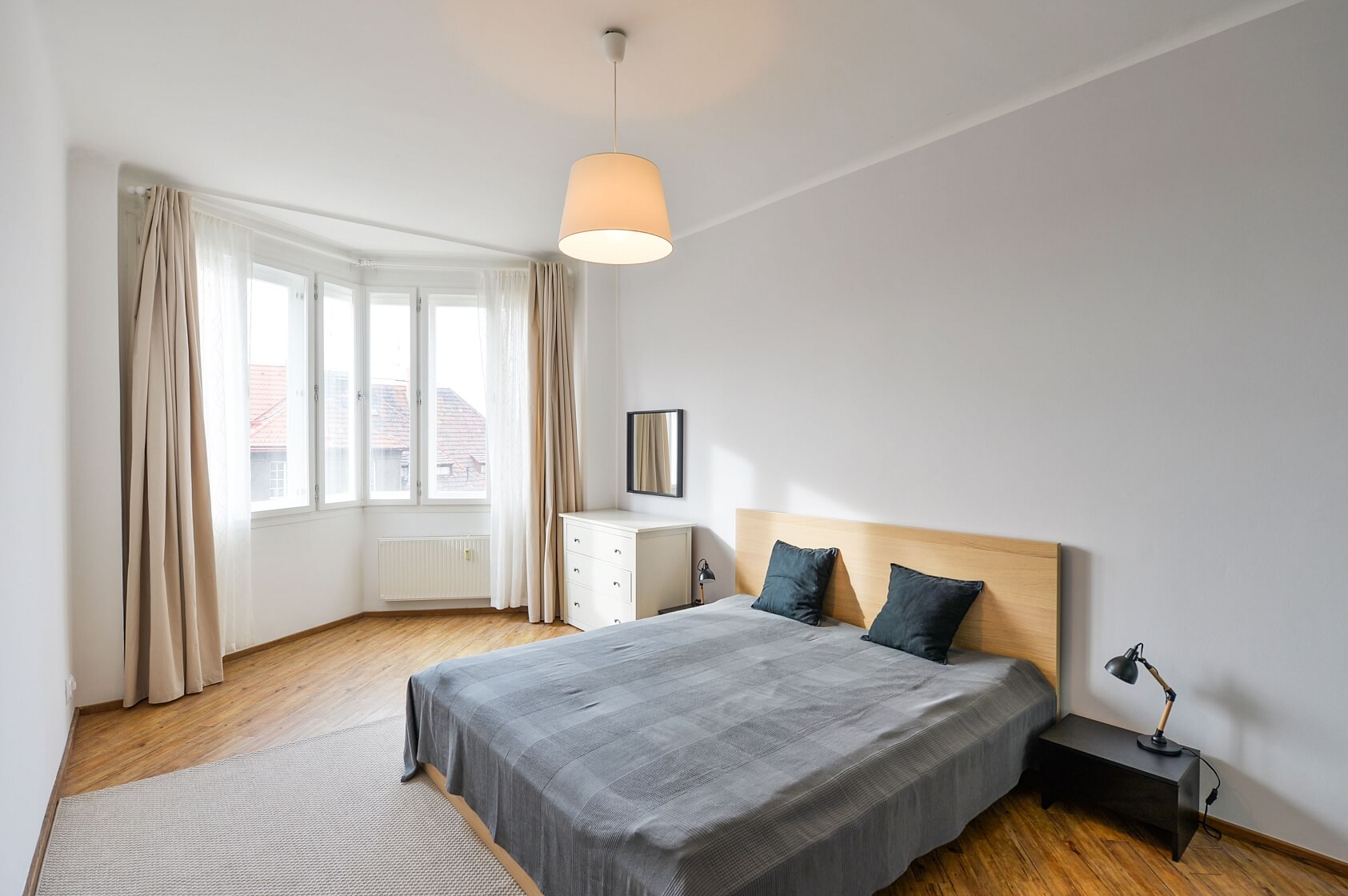 Hradešínská, Vinohrady - Prague 10 | Rent, Apartment One-bedroom (2+1), 95 m²