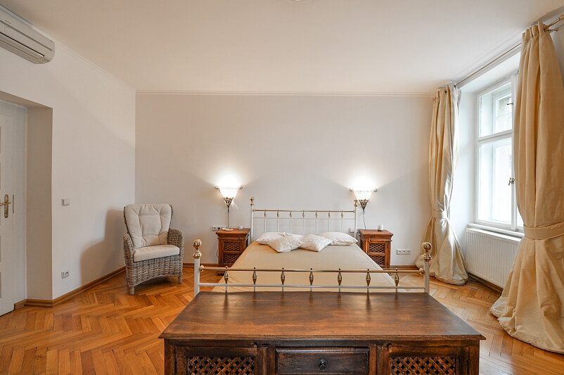 Petrská, Nové Město - Praha 1 | Pronájem, Byt 2+1, 102 m²