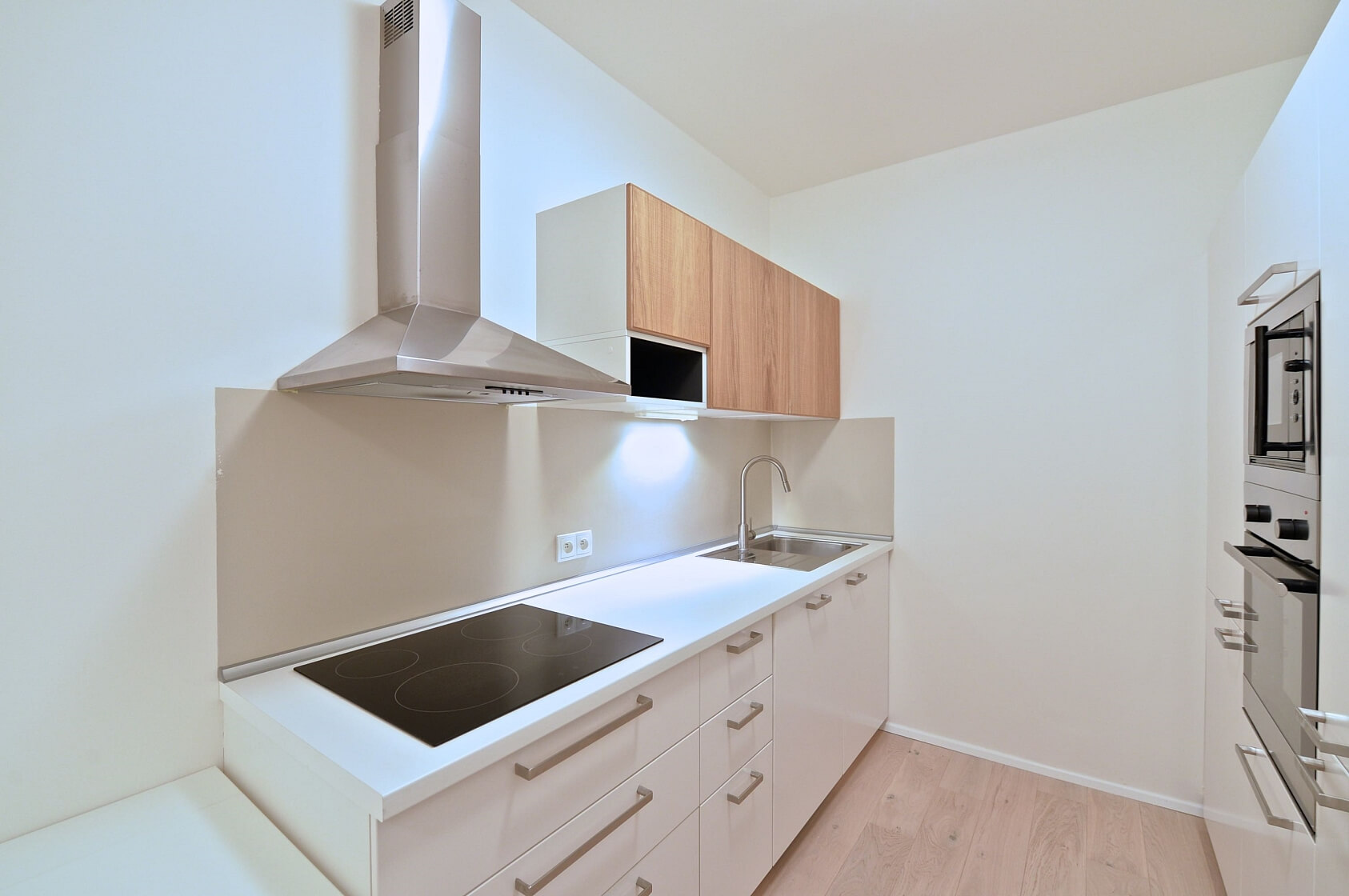 Lucemburská, Vinohrady - Praha 3 | Pronájem, Byt 2+kk, 54 m²