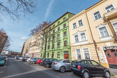 Ortenovo náměstí, Holešovice - Prague 7 | Sale, Apartment Two-bedroom (3+kk), 84 m²