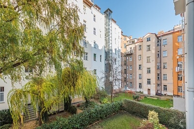 Na Bělidle, Smíchov - Prague 5 | Rent, Apartment One-bedroom (2+1), 65 m²