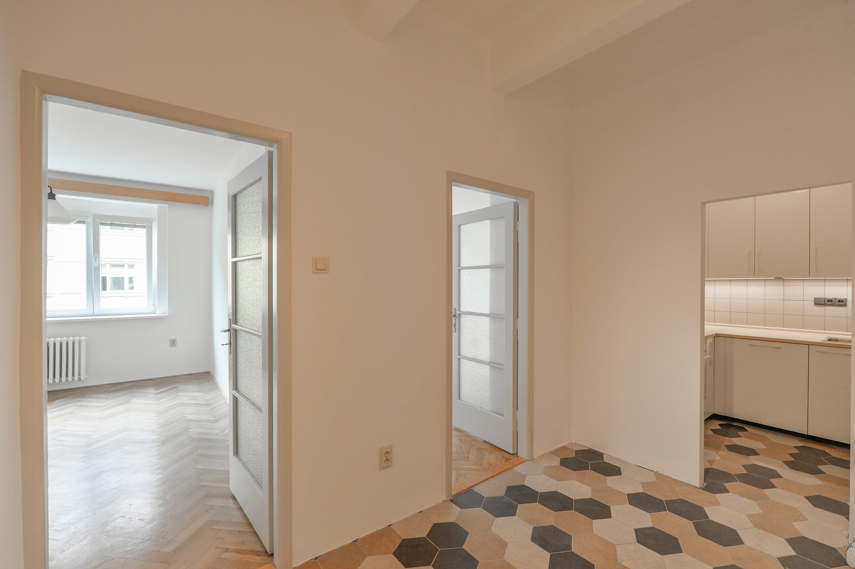 Petrohradská, Vršovice - Prague 10 | Rent, Apartment Two-bedroom (3+kk), 81 m²