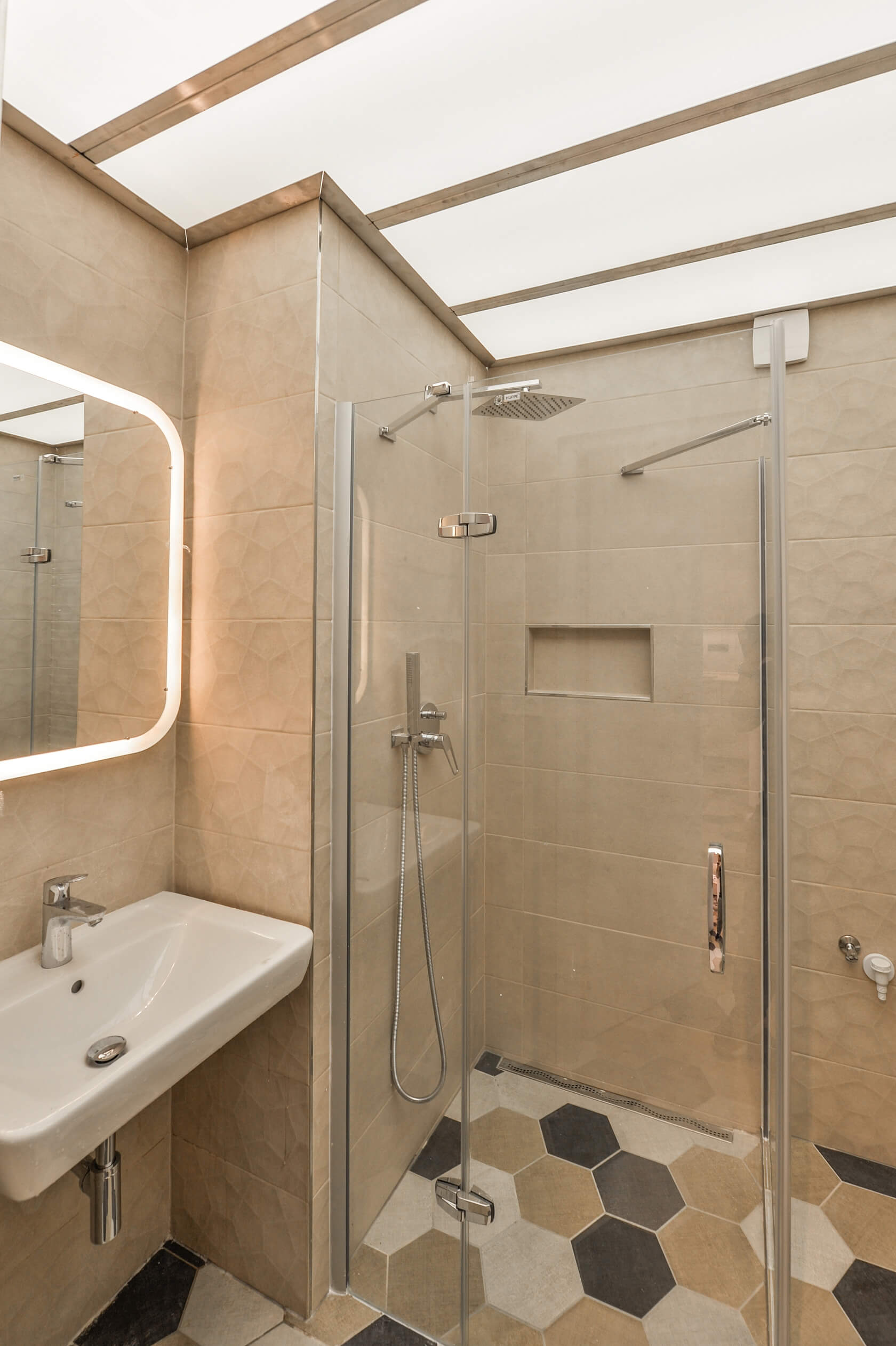 Petrohradská, Vršovice - Prague 10 | Rent, Apartment Two-bedroom (3+kk), 81 m²