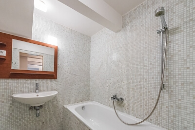 Na Hřebenkách, Smíchov - Prague 5 | Rent, Apartment Studio (1+kk), 40 m²