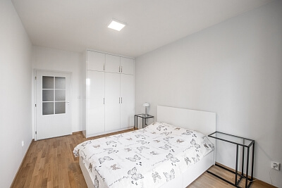 Slavníkova, Břevnov - Prague 6 | Rent, Apartment One-bedroom (2+kk), 60 m²