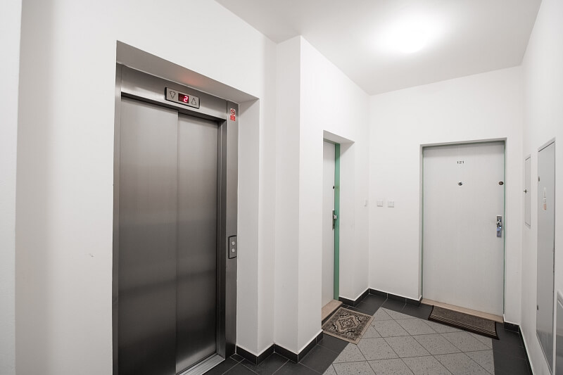 Slavníkova, Břevnov - Prague 6 | Rent, Apartment One-bedroom (2+kk), 60 m²