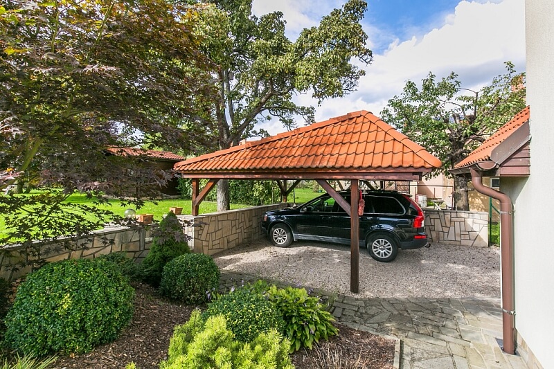 Sýkovecká, Kyje - Praha 9 | Pronájem, Rodinný dům 5+kk, 230 m²