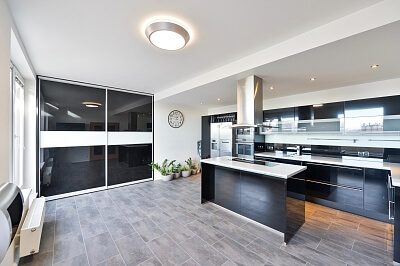 Kryšpínova, Dolní Měcholupy - Prague 10 | Sale, Apartment Three-bedroom (4+kk), 128 m²