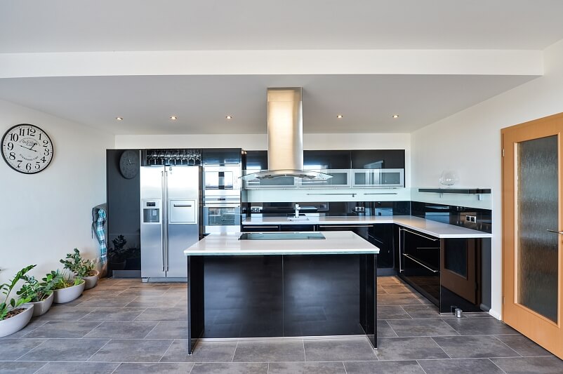 Kryšpínova, Dolní Měcholupy - Prague 10 | Sale, Apartment Three-bedroom (4+kk), 128 m²