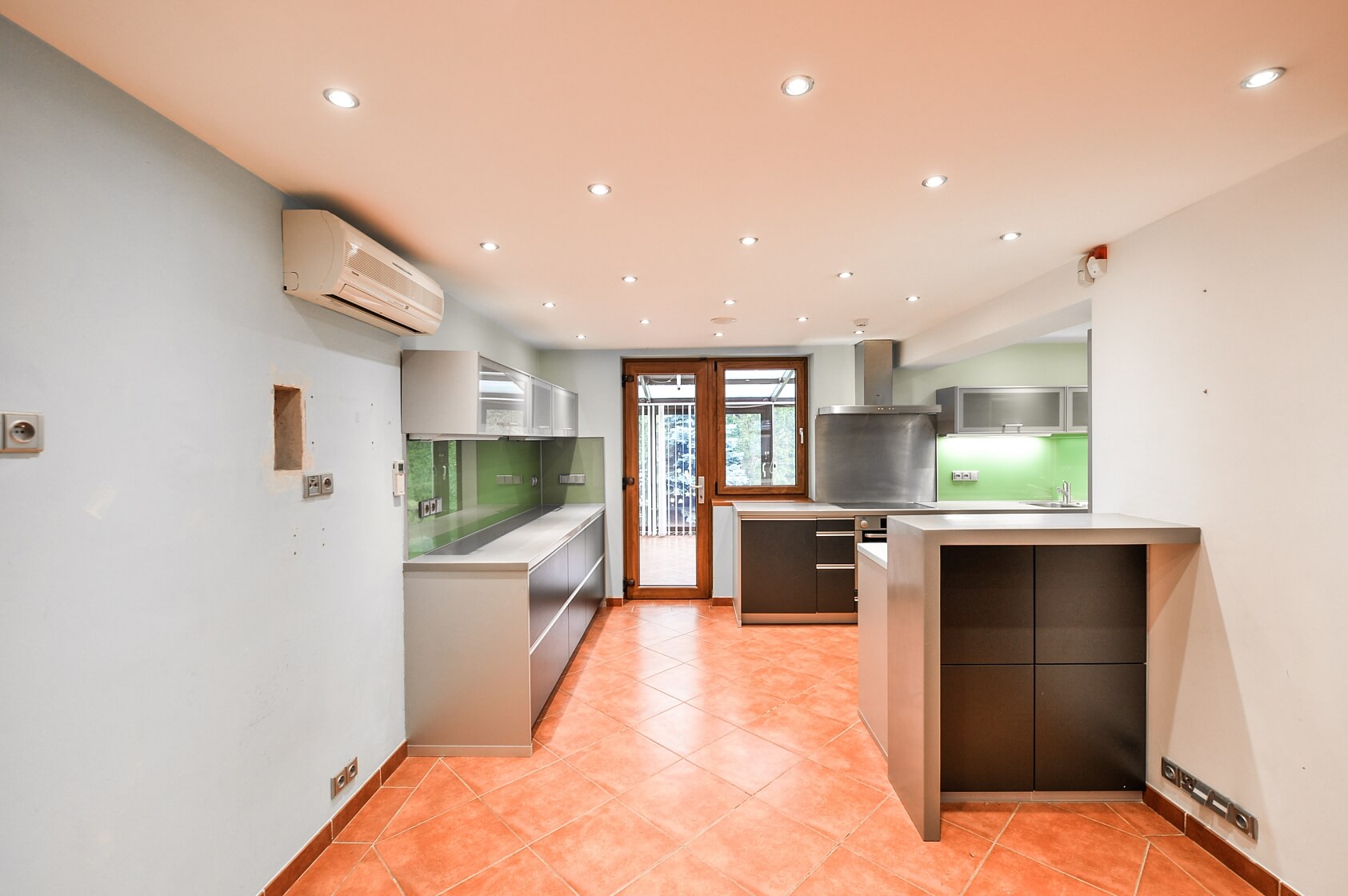 Vranská, Kamýk - Praha 4 | Pronájem, Rodinný dům 4+1, 272 m²