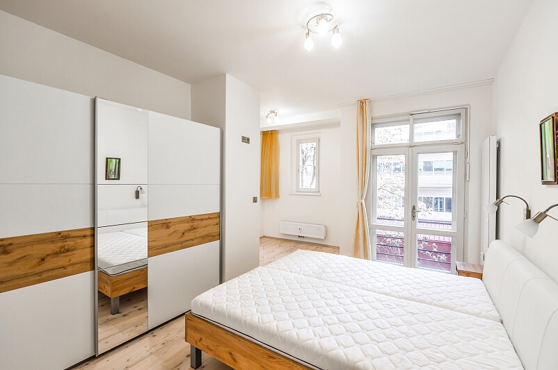 Stroupežnického, Smíchov - Praha 5 | Pronájem, Byt 3+kk, 99 m²