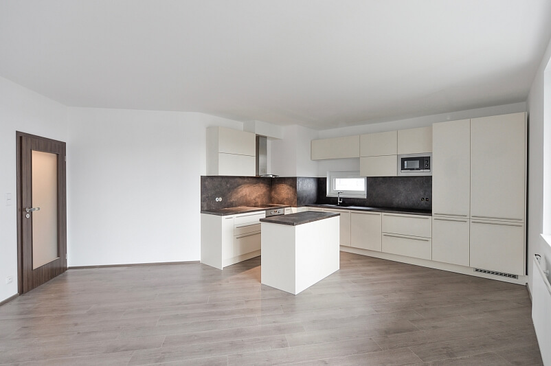 Makedonská, Střížkov - Prague 9 | Rent, Apartment Two-bedroom (3+kk), 90 m²