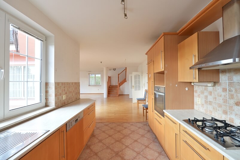 U Strouhy, Čakovice - Prague 9 | Sale, House Four-bedroom (5+kk), 276 m²