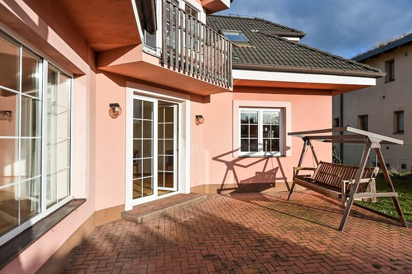 U Strouhy, Čakovice - Praha 9 | Prodej, Rodinný dům 5+kk, 276 m²