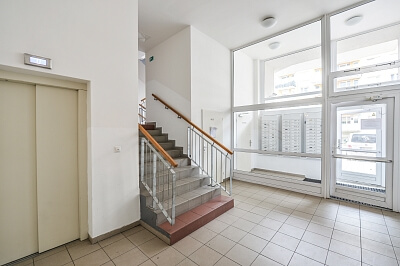 Bechlínská, Letňany - Prague 9 | Rent, Apartment One-bedroom (2+kk), 53 m²