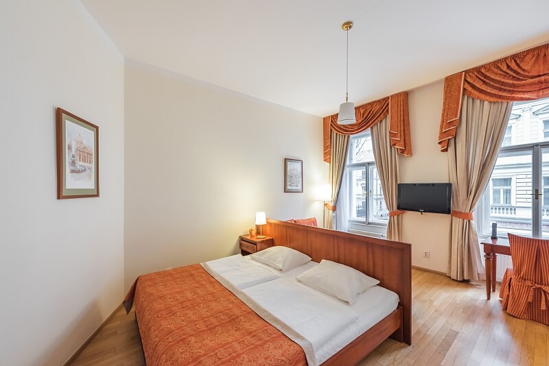 V Lesíčku, Smíchov - Prague 5 | Rent, Apartment Studio (1+kk), 44 m²