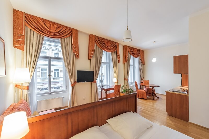 V Lesíčku, Smíchov - Prague 5 | Rent, Apartment Studio (1+kk), 44 m²