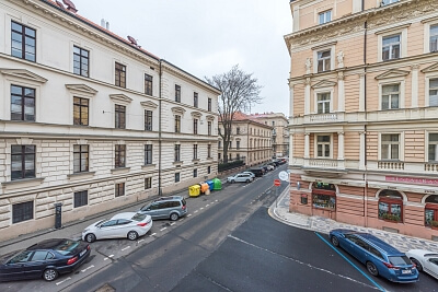 V Lesíčku, Smíchov - Prague 5 | Rent, Apartment One-bedroom (2+kk), 75 m²