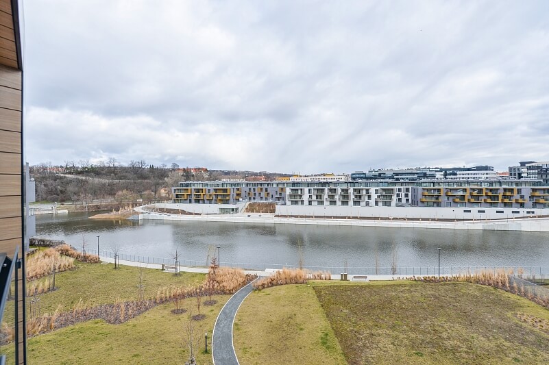 Menclova, Libeň - Prague 8 | Rent, Apartment One-bedroom (2+kk), 57 m²