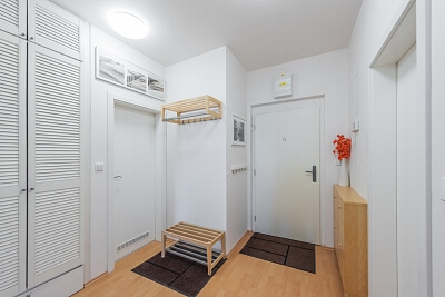 Jeřabinová, Smíchov - Prague 5 | Sale, Apartment One-bedroom (2+kk), 64 m²