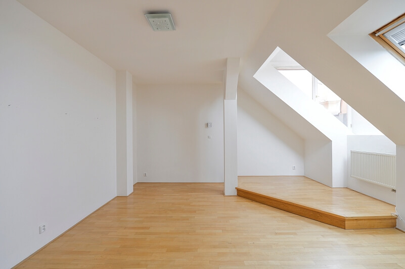 náměstí Jiřího z Poděbrad, Vinohrady - Praha 3 | Pronájem, Byt 3+kk, 125 m²