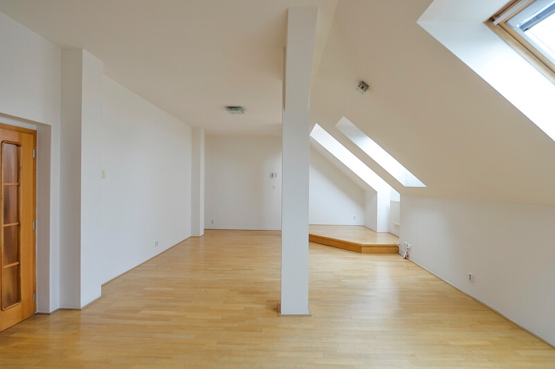 náměstí Jiřího z Poděbrad, Vinohrady - Praha 3 | Pronájem, Byt 3+kk, 125 m²