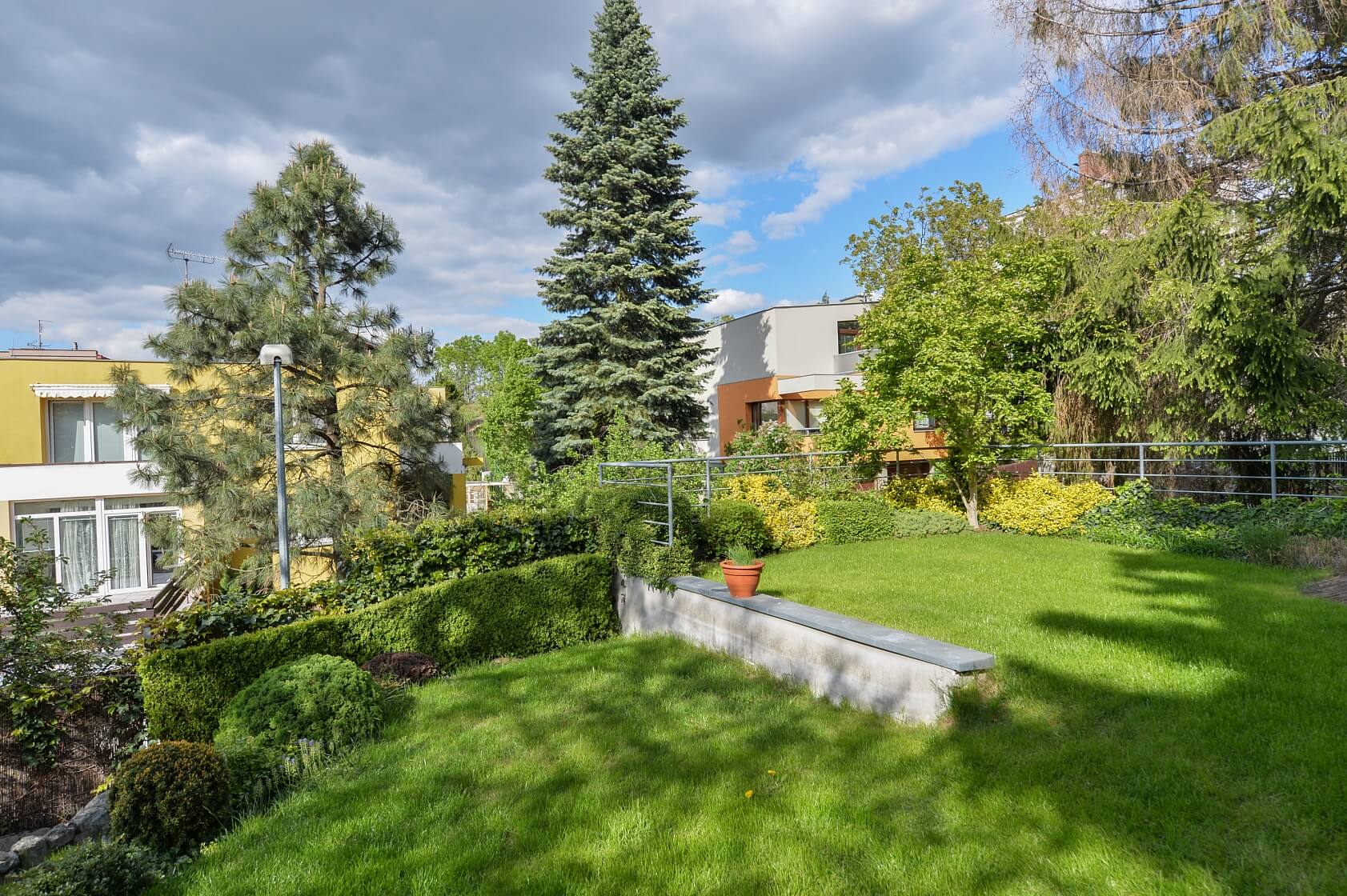 Bílá Hora - Prague 6 | Sale, House Four-bedroom (5+1), 266 m²