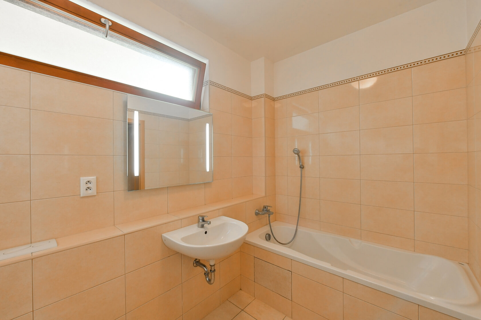 Varhulíkové, Holešovice - Praha 7 | Pronájem, Byt 2+kk, 82 m²