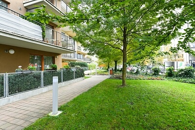 Varhulíkové, Holešovice - Praha 7 | Pronájem, Byt 2+kk, 82 m²