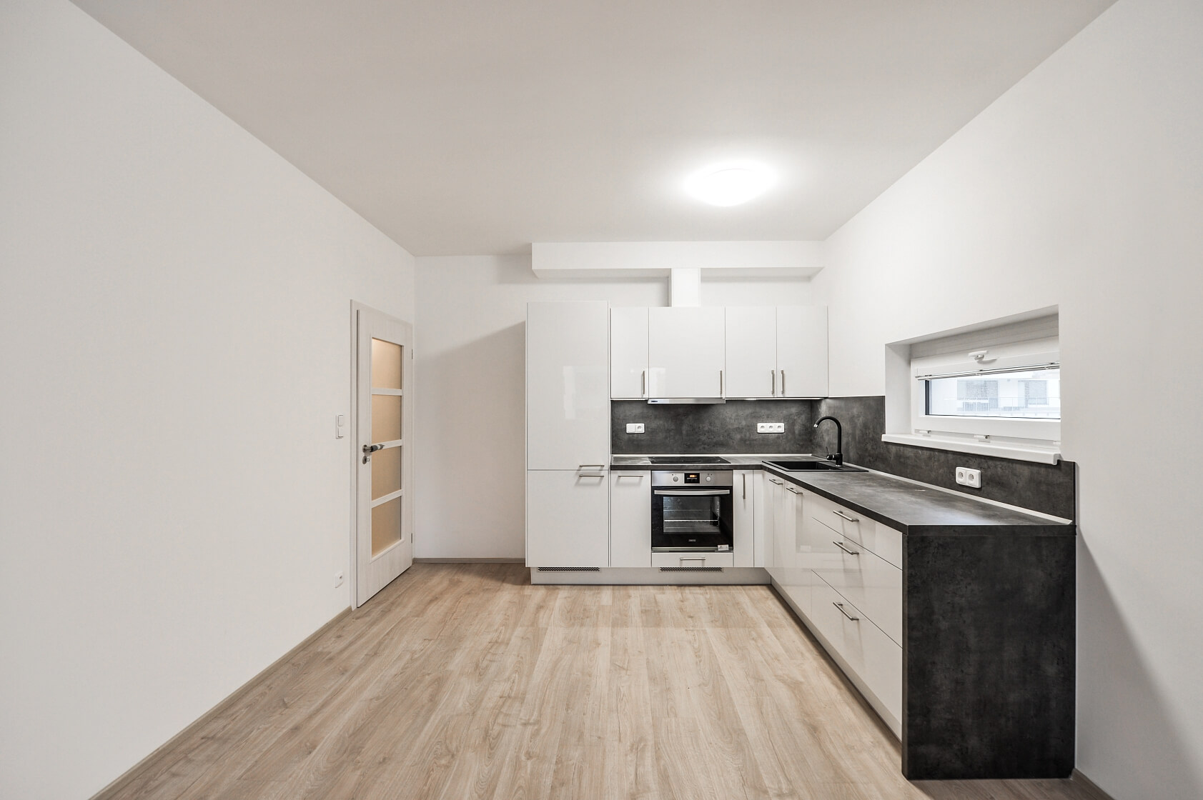 Makedonská, Střížkov - Praha 9 | Pronájem, Byt 2+kk, 63 m²