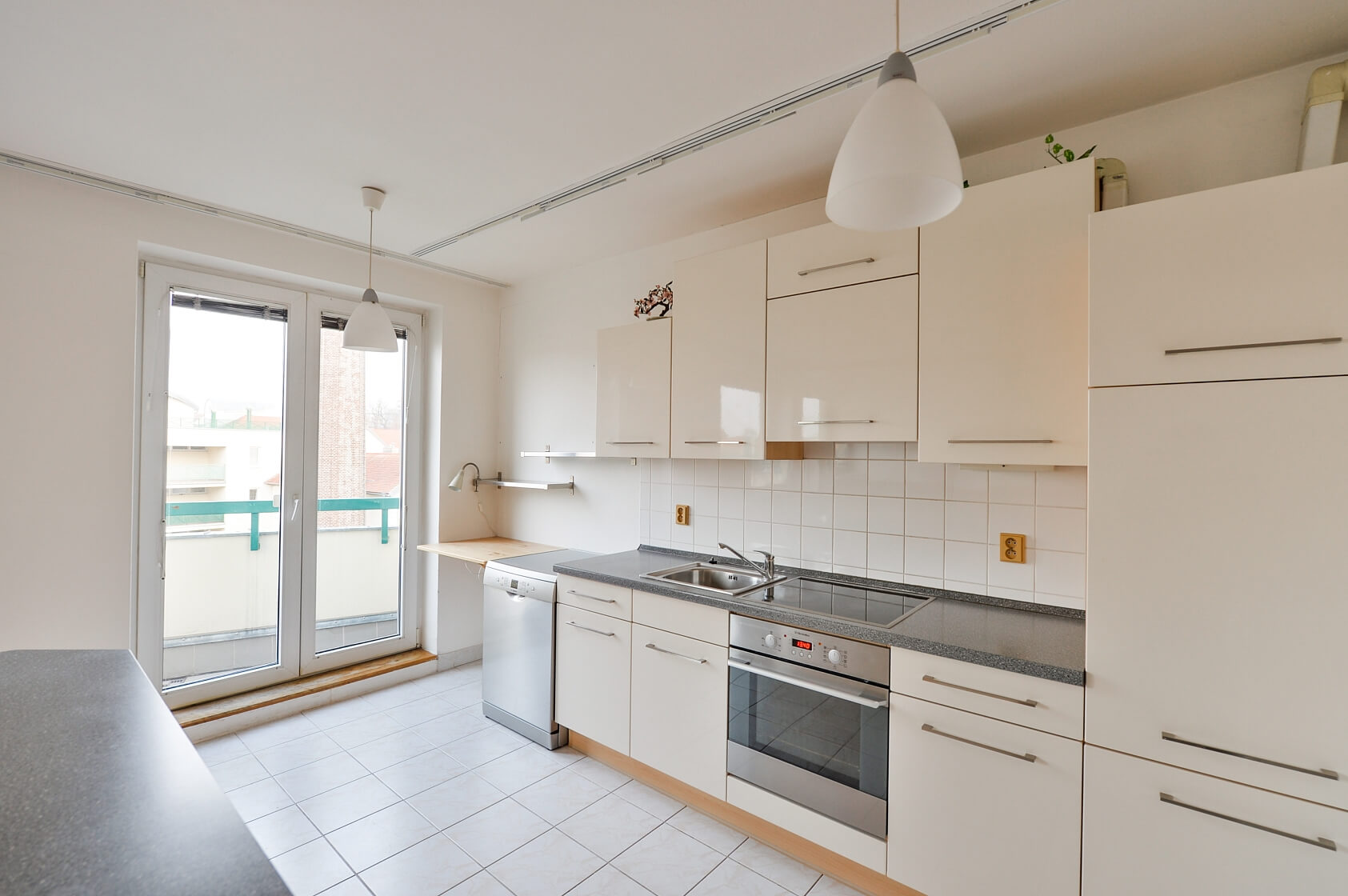 V Kapslovně, Žižkov - Praha 3 | Pronájem, Byt 2+kk, 64 m²