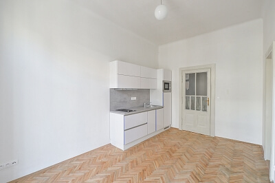 Březinova, Karlín - Praha 8 | Pronájem, Byt 2+kk, 42 m²