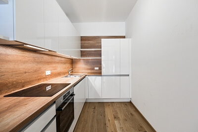 Radičova, Břevnov - Prague 6 | Rent, Apartment One-bedroom (2+kk), 68 m²