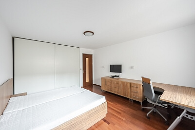 Kováků, Smíchov - Prague 5 | Rent, Apartment One-bedroom (2+kk), 83 m²