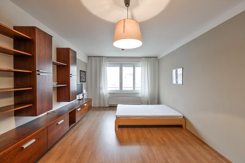 Sazovická, Zličín - Prague 5 | Sale, Apartment One-bedroom (2+kk), 65 m²