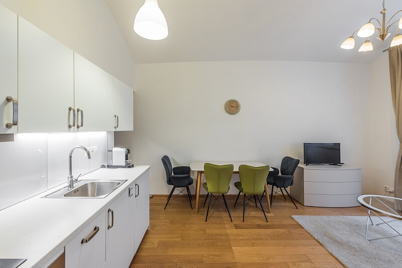 Trojická, Nové Město - Praha 2 | Pronájem, Byt 2+kk, 45 m²