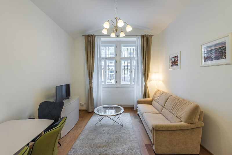 Trojická, Nové Město - Prague 2 | Rent, Apartment One-bedroom (2+kk), 45 m²