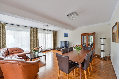 Horoměřice - Praha-západ | Pronájem, Rodinný dům 5+1, 240 m²