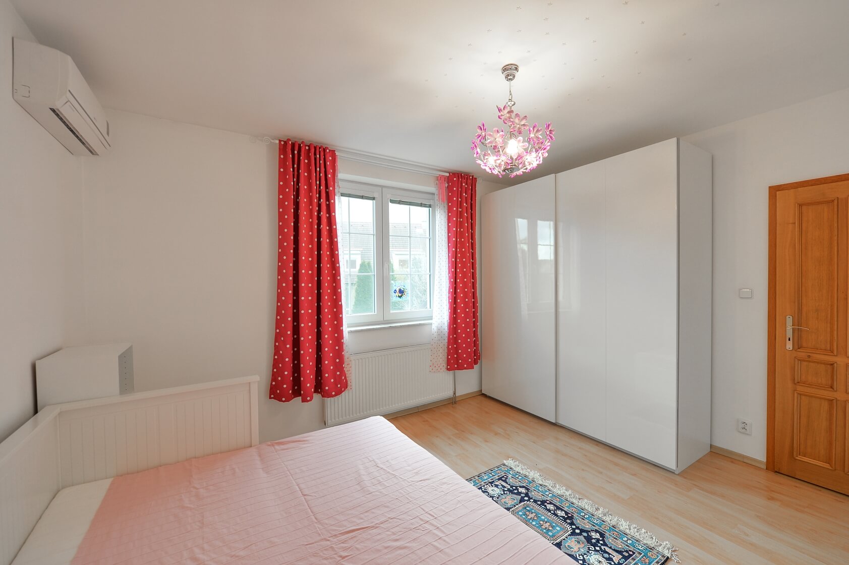 Horoměřice - Praha-západ | Pronájem, Rodinný dům 5+1, 240 m²