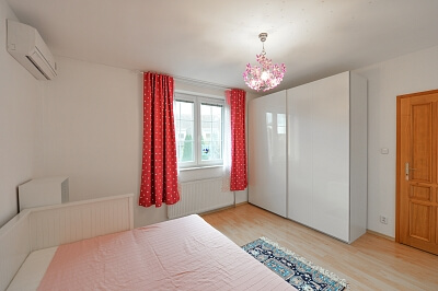 Horoměřice - Praha-západ | Rent, House Four-bedroom (5+1), 240 m²