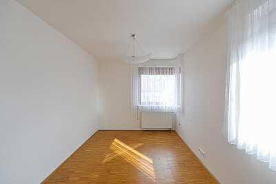 Na Srážku, Modřany - Prague 4 | Rent, Apartment Three-bedroom (4+kk), 115 m²