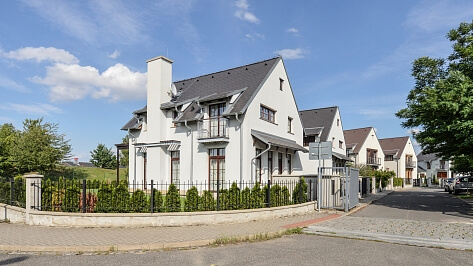 Žitavská, Benice - Praha 10 | Prodej, Rodinný dům 4+kk, 173 m²