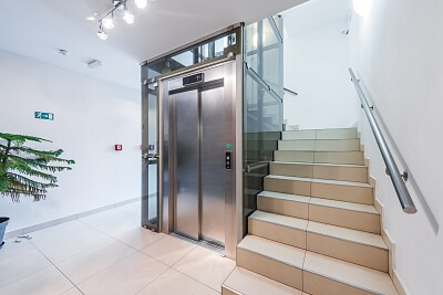 Desenská, Střížkov - Prague 9 | Sale, Apartment Two-bedroom (3+kk), 187 m²